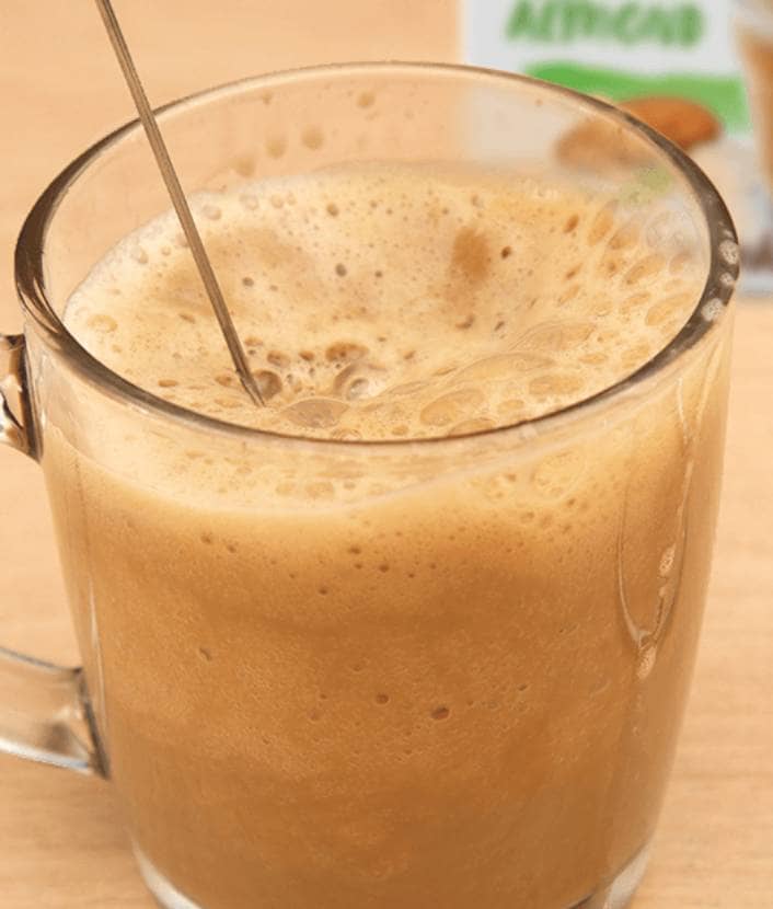 Cà Phê Latte Vị Chuối Hạnh Nhân