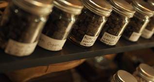 Mách nhỏ bạn bí quyết bảo quản cà phê tại nhà