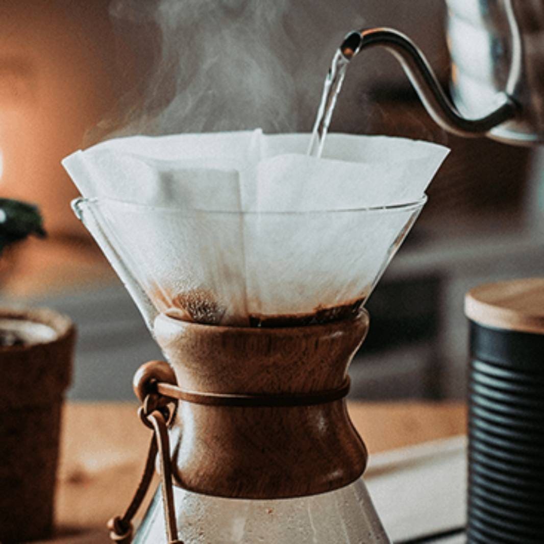 Gợi ý dụng cụ pha cà phê tại nhà đơn giản chuẩn vị quán