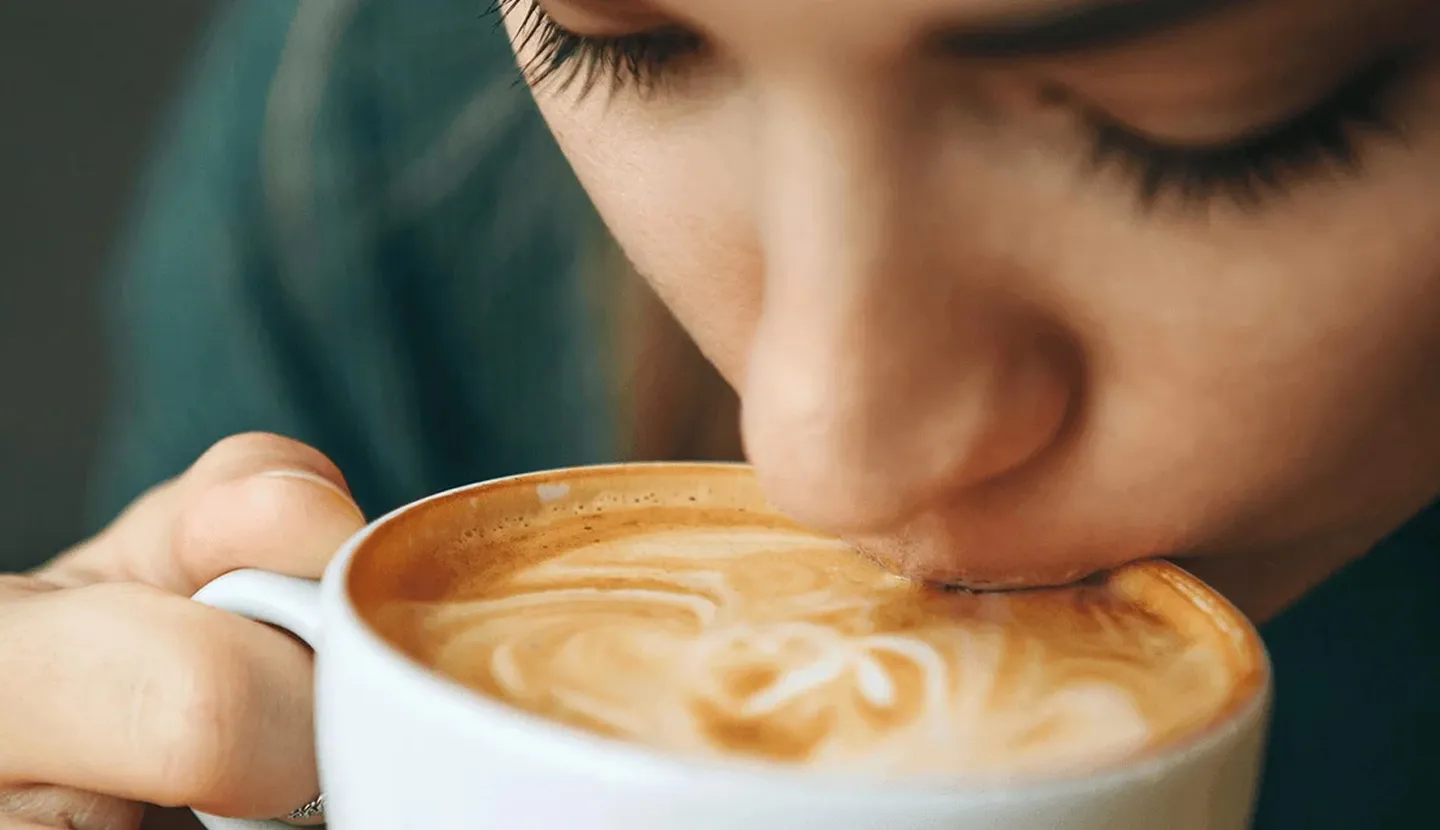 Thử ngay cách pha cafe latte không dùng máy